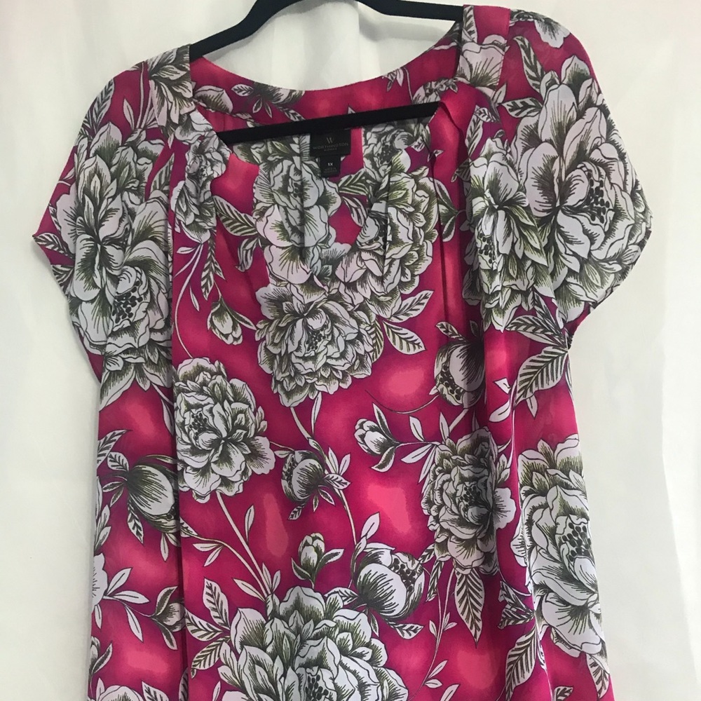 1X Pink Big White flowers blouse